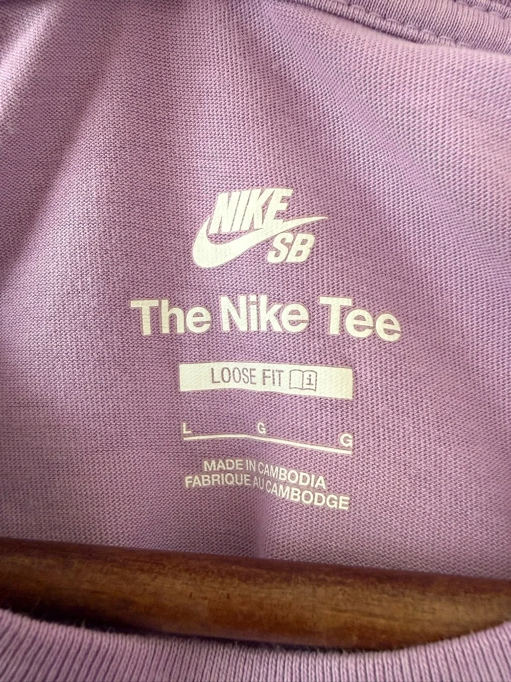 Nike SB Skate T-Shirt. Purple. Loose Fit Large. - Picture 7 of 9